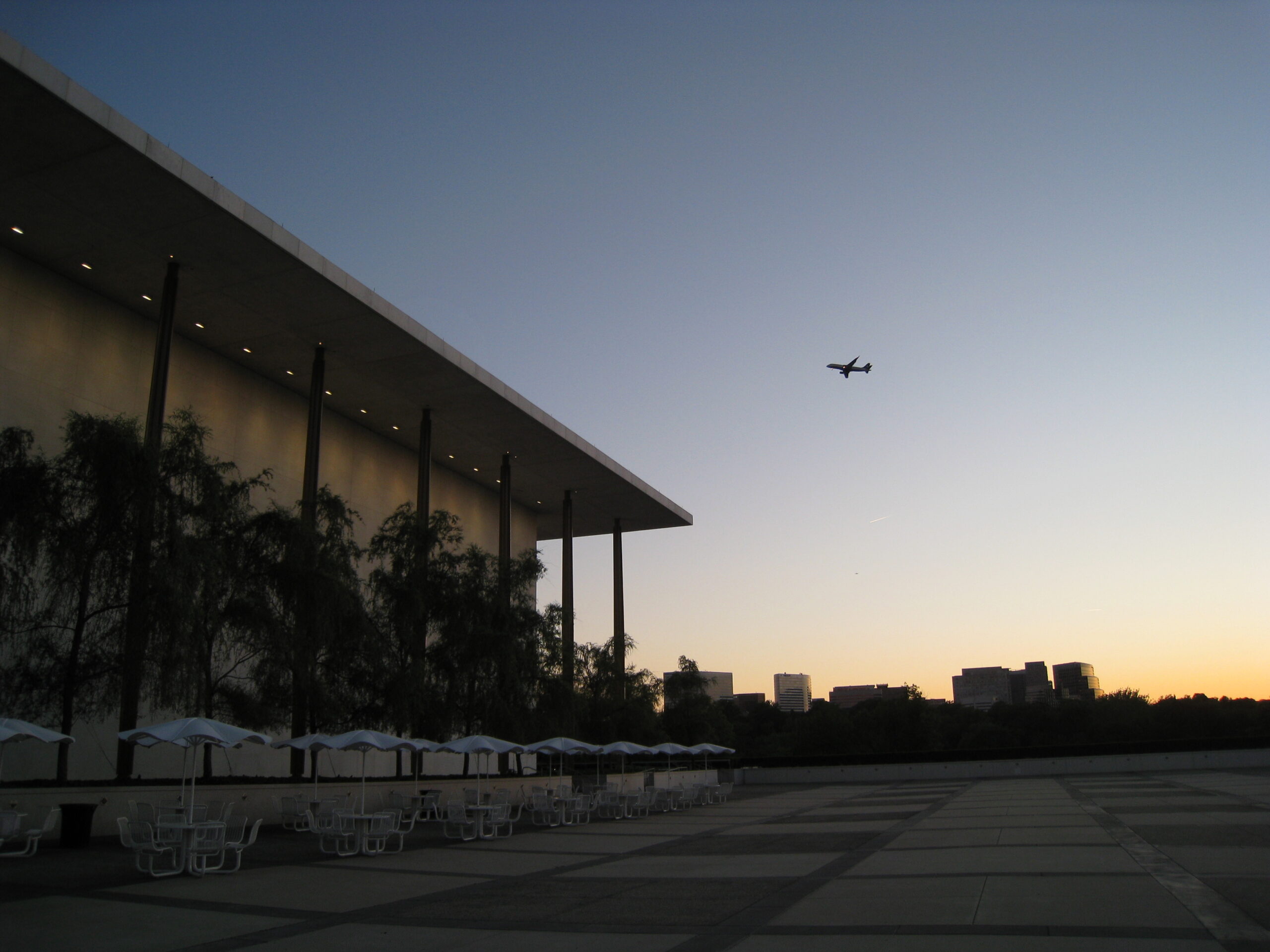 A Memorial Congress Built, and a Threat to Knock It Down