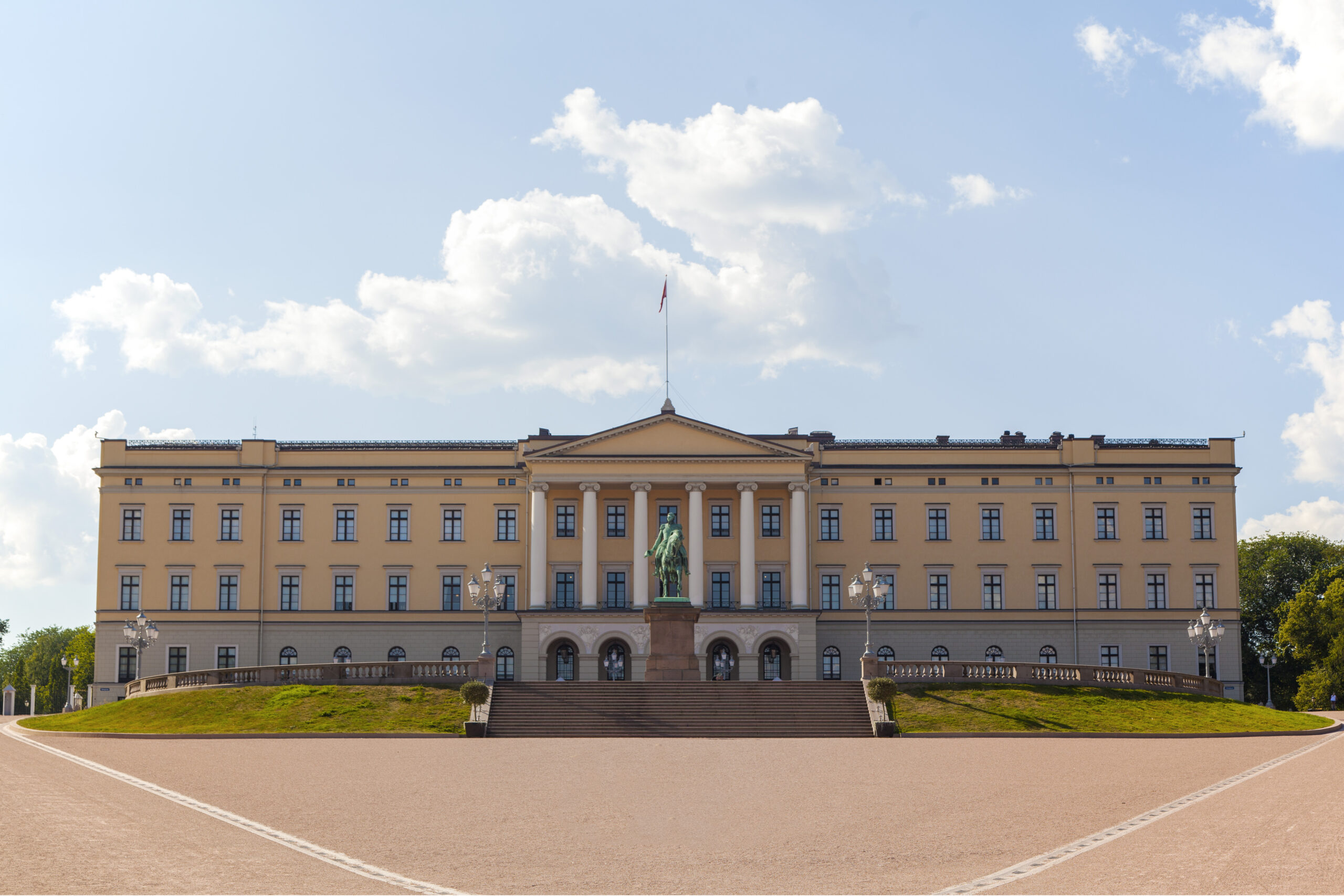 King Harald V of Norway Has Died at 89